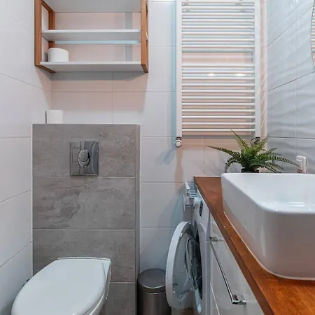 Apartly - Hub *